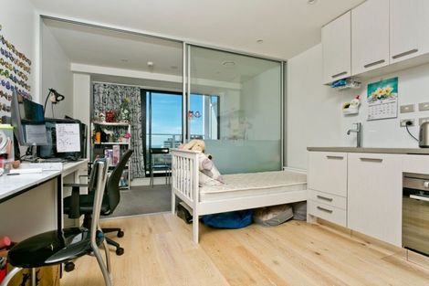 Photo of property in Queen's Residences, 1402/8 Airedale Street, Auckland Central, Auckland, 1010