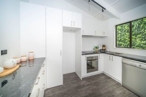 Photo of property in 2/92c Englefield Road, Northwood, Christchurch, 8051