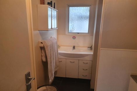 Photo of property in 1/39 Mangorei Road, Strandon, New Plymouth, 4312