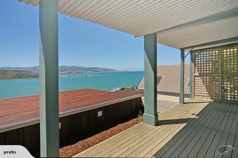 Photo of property in 77 View Road, Houghton Bay, Wellington, 6023