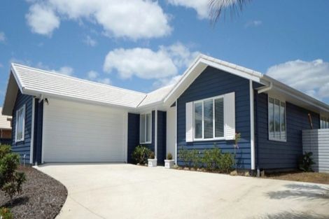 Photo of property in 9 Barbados Way, One Tree Point, 0118