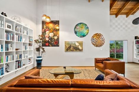 Photo of property in 32 Seacrest Drive, West Harbour, Auckland, 0618