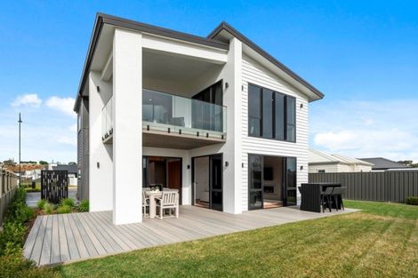 Photo of property in 74 Pelorus Avenue, Poraiti, Napier, 4112