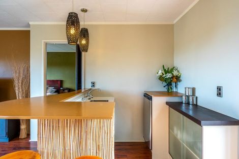 Photo of property in 50 Carsons Road, Waiheke Island, 1971