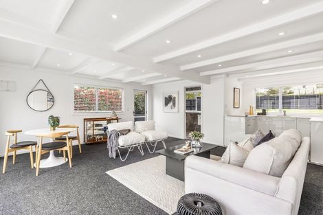 Photo of property in 48 Matakatia Parade, Matakatia, Whangaparaoa, 0930