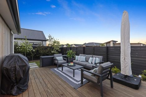 Photo of property in 52 Manakura Street, Russley, Christchurch, 8042