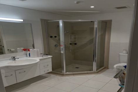 Photo of property in 2/8b Rugby Road, Birkenhead, Auckland, 0626