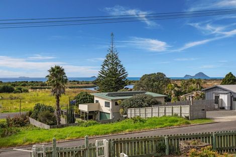 Photo of property in 9 Saint John Street, Matata, Whakatane, 3194
