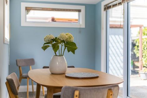 Photo of property in 387 Muritai Road, Eastbourne, Lower Hutt, 5013