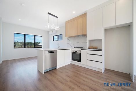 Photo of property in 30 Survila Street, Papakura, 2110