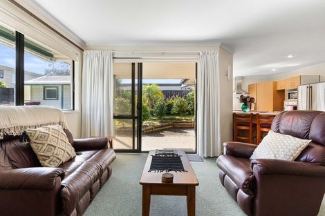 Photo of property in 105 The Drive, Whangamata, 3620