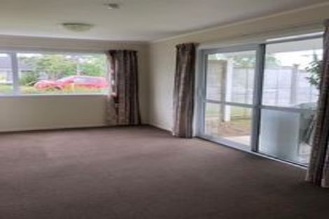 Photo of property in 1/36 Exmouth Road, Northcote, Auckland, 0627