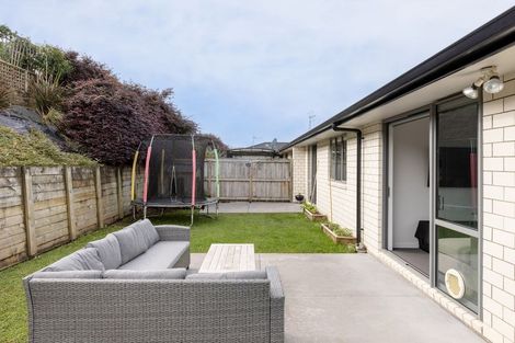 Photo of property in Waterview Estate, 5/4 Greystone Place, Omokoroa, 3114