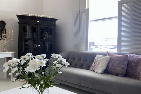 Photo of property in 32 Belt Road, Moturoa, New Plymouth, 4310