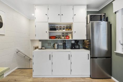 Photo of property in 22 Duppa Street, Berhampore, Wellington, 6023