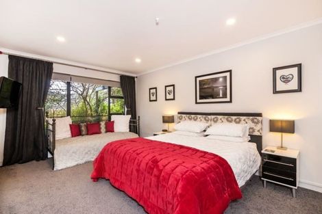 Photo of property in 1/3 Sylvia Place, Acacia Bay, Taupo, 3330