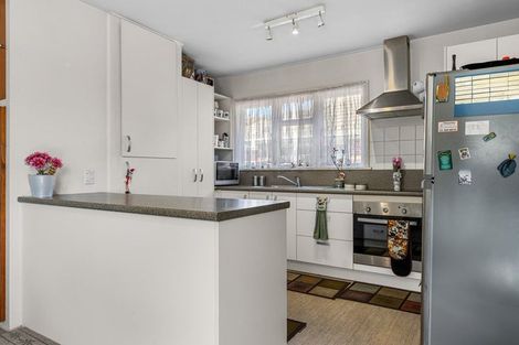 Photo of property in 37 Appleby Crescent, Burnside, Christchurch, 8053