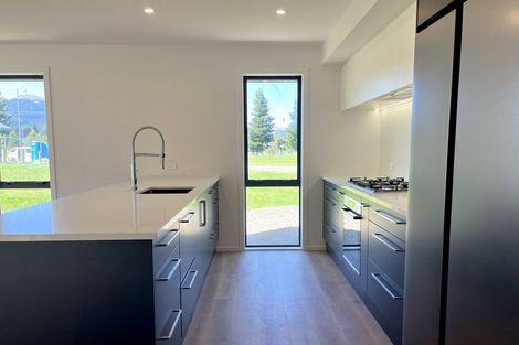 Photo of property in 2 Balfour Way, Hanmer Springs, 7334