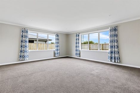 Photo of property in 73 Kippenberger Avenue, Rangiora, 7400