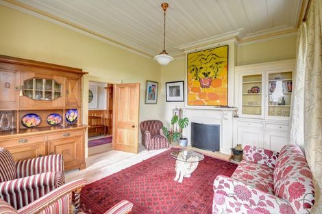 Photo of property in 1 Alison Crescent, Belleknowes, Dunedin, 9011