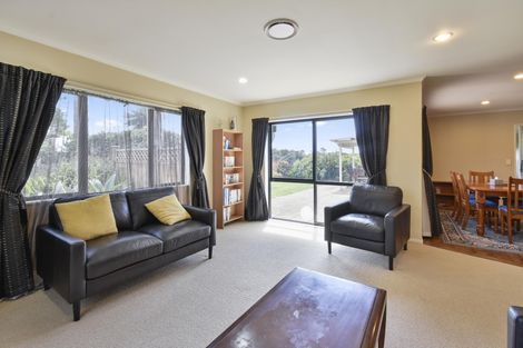 Photo of property in 19 Fergy Crescent, Wattle Downs, Auckland, 2103