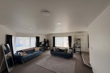 Photo of property in 4 Meade Place, Bell Block, New Plymouth, 4312