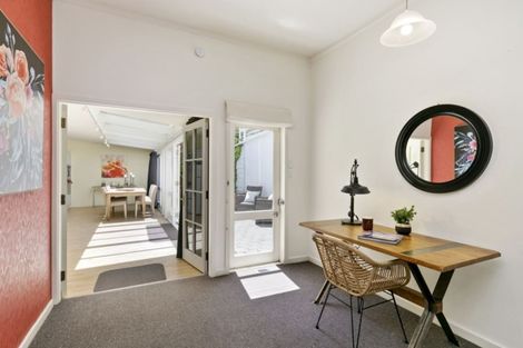 Photo of property in 360 Tinakori Road, Thorndon, Wellington, 6011