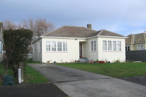 Photo of property in 32 Tyndall Street, Palmerston North, 4414