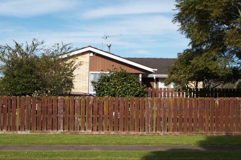 Photo of property in 39 Cottingham Crescent, Mangere East, Auckland, 2024