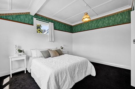 Photo of property in 68 Collins Street, Hawera, 4610