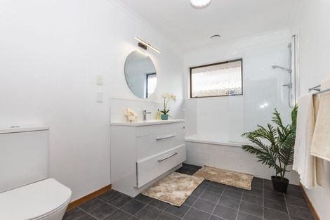 Photo of property in 5 Airport Drive, Milson, Palmerston North, 4414