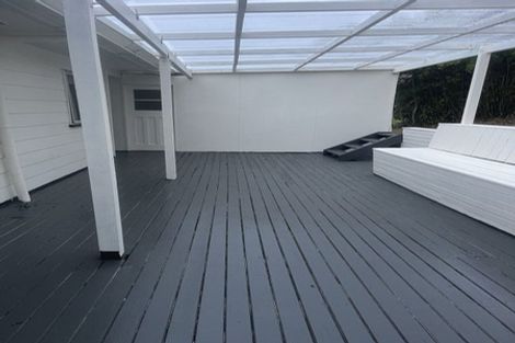 Photo of property in 17 Theban Place, Totara Vale, Auckland, 0629