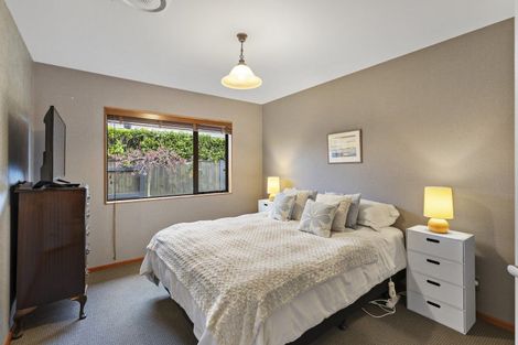 Photo of property in 14 Trump Place, Kelvin Grove, Palmerston North, 4414
