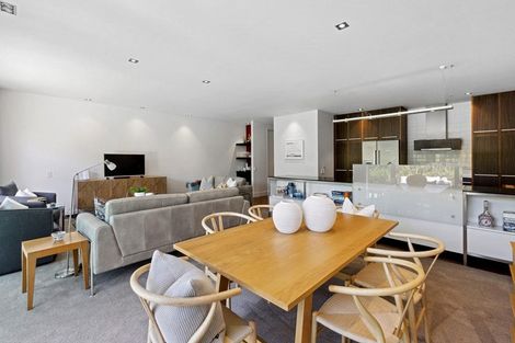 Photo of property in 6/258 Hurstmere Road, Takapuna, Auckland, 0622