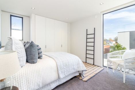 Photo of property in 142a Glandovey Road, Strowan, Christchurch, 8052