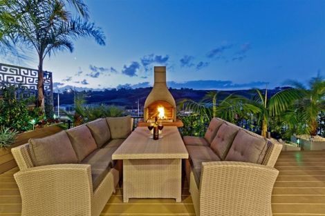 Photo of property in 25 Turutu Place, Long Bay, Auckland, 0630