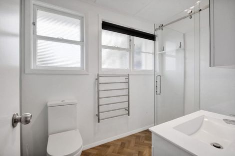 Photo of property in 279 South Road, Hawera, 4610