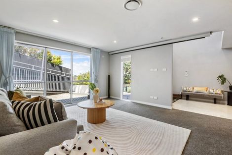 Photo of property in 87b Fairview Avenue, Fairview Heights, Auckland, 0632