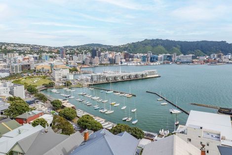 Photo of property in 71 Hawker Street, Mount Victoria, Wellington, 6011