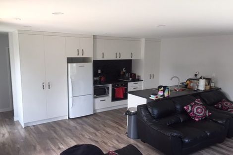 Photo of property in 76 Te Atatu Road, Te Atatu South, Auckland, 0610