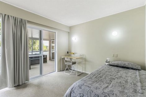 Photo of property in 2/300 Rangatira Road, Beach Haven, Auckland, 0626