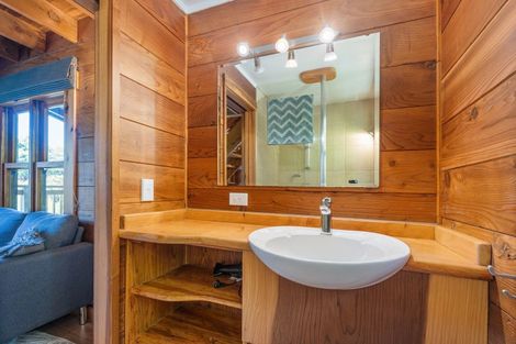 Photo of property in 1220f Te Rerenga Kuaotunu Road, Kuaotunu West, Whitianga, 3592