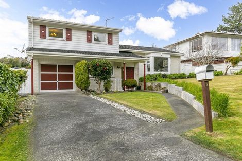 Photo of property in 9 Caesars Place, Churton Park, Wellington, 6037