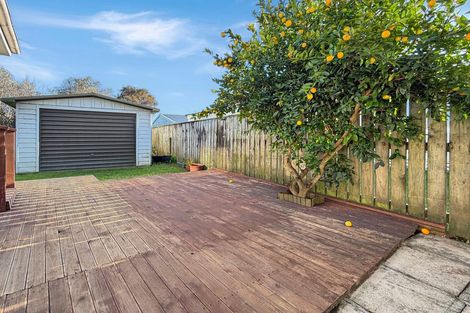 Photo of property in 6 Awatea Street, Levin, 5510