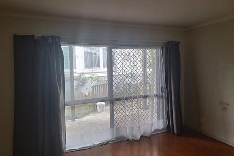 Photo of property in 5 Justin Place, Te Atatu Peninsula, Auckland, 0610