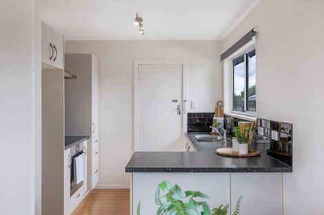 Photo of property in 18 Kaituna Street, Milson, Palmerston North, 4414