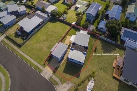 Photo of property in 15 Pacific Place, Whitianga, 3510