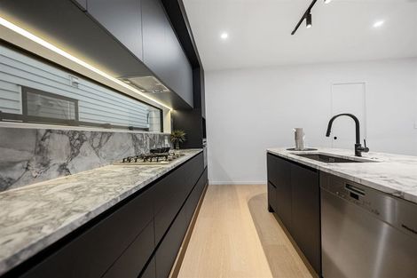 Photo of property in 7/5 Lemon Grove Lane, Greenhithe, Auckland, 0632