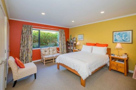 Photo of property in 8a Queenwood Road, Levin, 5510