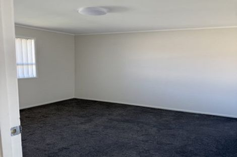 Photo of property in 19 Ribblesdale Road, Henderson, Auckland, 0612